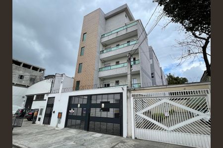 Apartamento à venda com 39m², 2 quartos e 1 vaga Apartamento à venda com 39m², 2 quartos e 1 vagaFachada