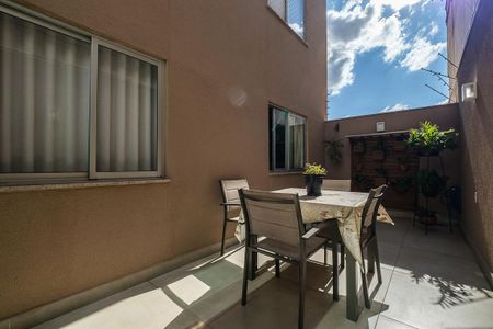 Apartamento à venda com 123m², 3 quartos e 2 vagas Apartamento à venda com 123m², 3 quartos e 2 vagasJardim de Inverno