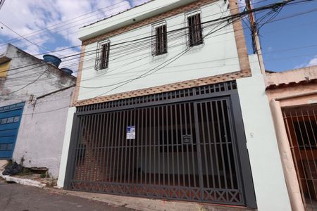 Casa à venda com 180m², 3 quartos e 2 vagasFachada