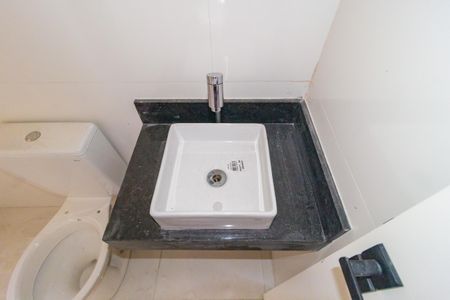 Apartamento à venda com 48m², 2 quartos e sem vaga Apartamento à venda com 48m², 2 quartos e sem vagaDetalhe - Banheiro