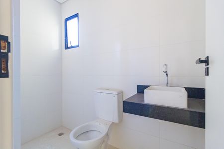 Apartamento à venda com 48m², 2 quartos e sem vaga Apartamento à venda com 48m², 2 quartos e sem vagaBanheiro Social