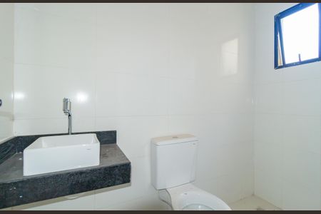 Apartamento à venda com 48m², 2 quartos e sem vaga Apartamento à venda com 48m², 2 quartos e sem vagaBanheiro da Suíte 2