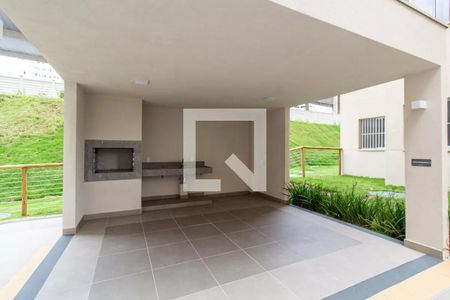 Apartamento para alugar com 32m², 2 quartos e sem vagaÁrea comum - Churrasqueira
