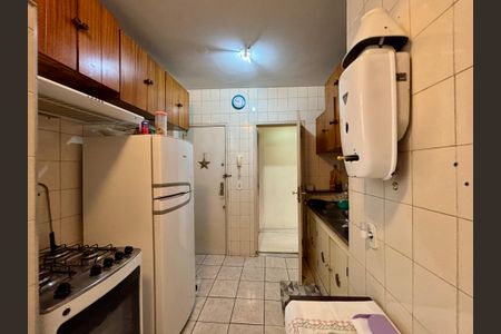 Apartamento à venda com 87m², 3 quartos e 1 vaga Apartamento à venda com 87m², 3 quartos e 1 vagaCozinha e Área de serviço