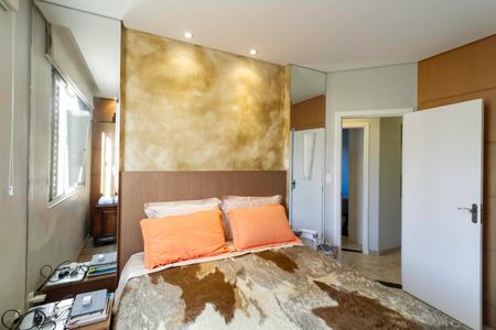 Apartamento à venda com 105m², 3 quartos e 2 vagasSuíte 