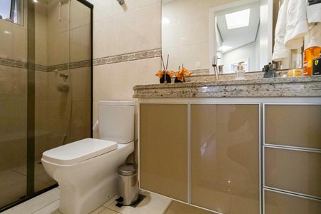 Apartamento à venda com 105m², 3 quartos e 2 vagasBanheiro social 