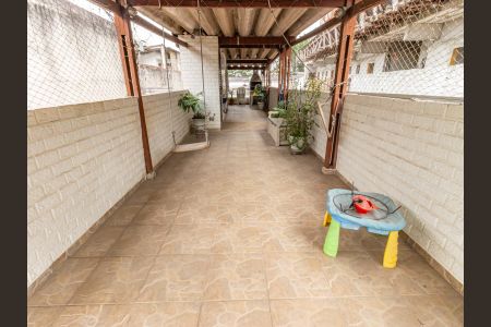 Casa à venda com 264m², 4 quartos e 2 vagasTerraço