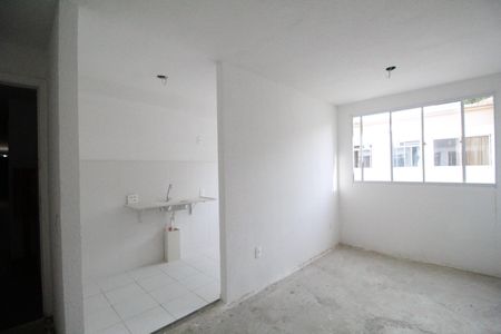 Sala de apartamento à venda com 2 quartos, 42m² em Pechincha, Rio de Janeiro