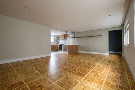 Apartamento para alugar com 120m², 3 quartos e 1 vaga Apartamento para alugar com 120m², 3 quartos e 1 vagaSala/Cozinha
