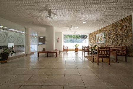 Apartamento para alugar com 120m², 3 quartos e 1 vaga Apartamento para alugar com 120m², 3 quartos e 1 vagaÁrea comum - Salão de Festas