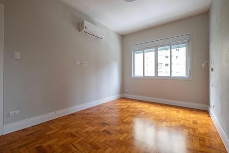 Apartamento para alugar com 120m², 3 quartos e 1 vaga Apartamento para alugar com 120m², 3 quartos e 1 vagaSuíte