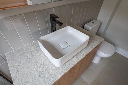 Apartamento para alugar com 120m², 3 quartos e 1 vaga Apartamento para alugar com 120m², 3 quartos e 1 vagaBanheiro da Suíte