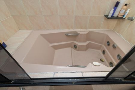 Casa à venda com 330m², 5 quartos e 3 vagasBanheiro Social