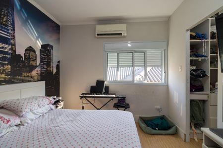 Casa à venda com 330m², 5 quartos e 3 vagasQuarto 2