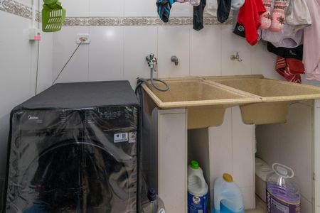 Casa à venda com 330m², 5 quartos e 3 vagasÁrea de Serviço