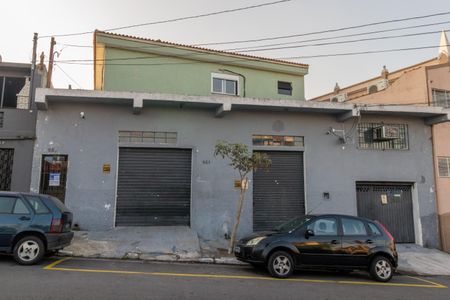 Casa à venda com 330m², 5 quartos e 3 vagasFachada