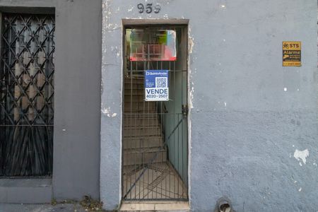 Casa à venda com 330m², 5 quartos e 3 vagasPlaca instalada