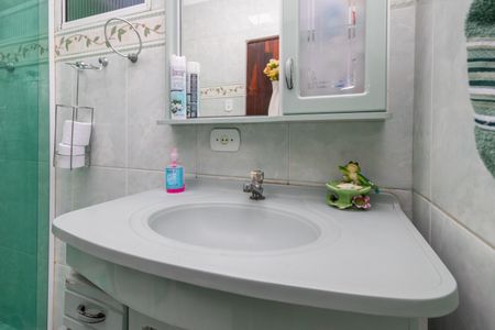 Casa à venda com 330m², 5 quartos e 3 vagasBanheiro de Serviço