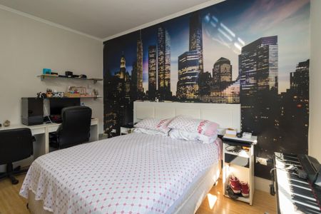 Casa à venda com 330m², 5 quartos e 3 vagasQuarto 2