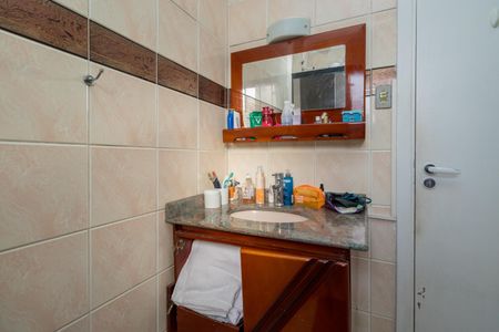 Casa à venda com 330m², 5 quartos e 3 vagasBanheiro Social