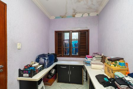 Casa à venda com 330m², 5 quartos e 3 vagasQuarto de Serviço