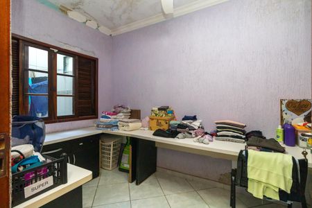 Casa à venda com 330m², 5 quartos e 3 vagasQuarto de Serviço