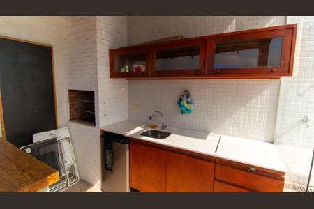 Apartamento à venda com 185m², 3 quartos e 1 vagaÁrea de Serviço