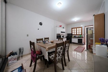 Casa à venda com 156m², 3 quartos e 4 vagasCozinha