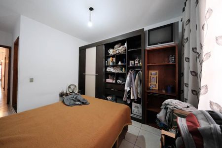 Casa à venda com 156m², 3 quartos e 4 vagasSuíte 1