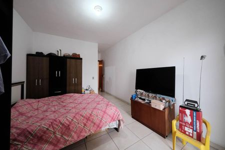 Casa à venda com 156m², 3 quartos e 4 vagasSuíte 2