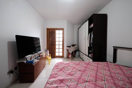 Casa à venda com 156m², 3 quartos e 4 vagasSuíte 2