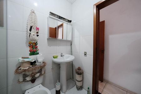 Casa à venda com 156m², 3 quartos e 4 vagasBanheiro da Suíte 2