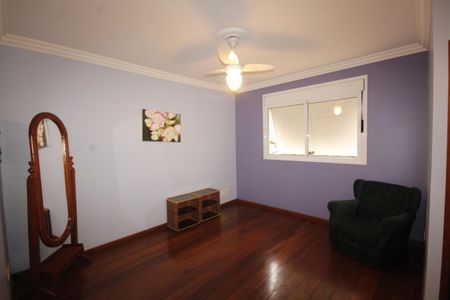 Casa à venda com 347m², 5 quartos e 8 vagasQuarto 1