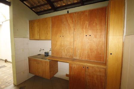 Casa à venda com 347m², 5 quartos e 8 vagasÁrea de Serviço