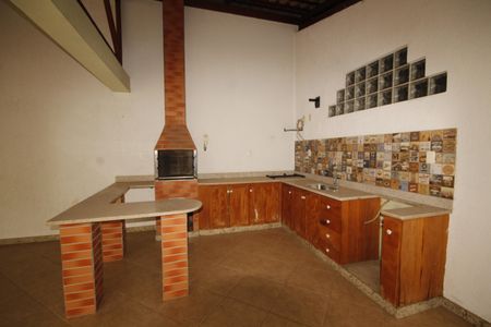 Casa à venda com 347m², 5 quartos e 8 vagasÁrea Externa