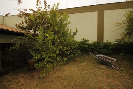 Casa à venda com 347m², 5 quartos e 8 vagasÁrea Externa