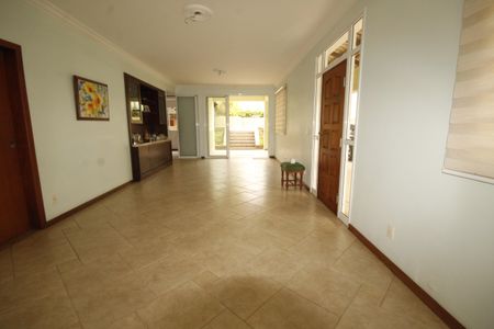 Sala de casa para alugar com 5 quartos, 347m² em Estoril, Belo Horizonte