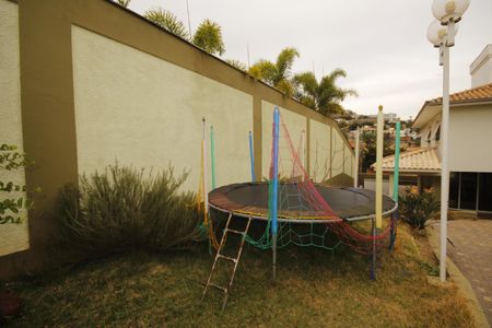 Casa à venda com 347m², 5 quartos e 8 vagasÁrea Externa