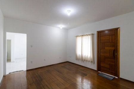 Casa à venda com 260m², 3 quartos e 4 vagas Casa à venda com 260m², 3 quartos e 4 vagasSala