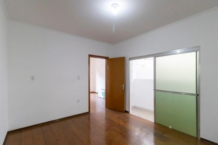 Casa à venda com 260m², 3 quartos e 4 vagas Casa à venda com 260m², 3 quartos e 4 vagasSala de jantar