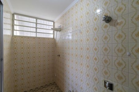 Casa à venda com 260m², 3 quartos e 4 vagas Casa à venda com 260m², 3 quartos e 4 vagasBanheiro da suíte