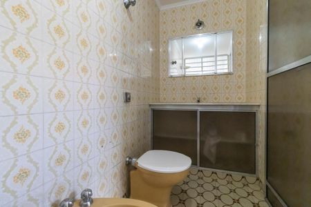 Casa à venda com 260m², 3 quartos e 4 vagas Casa à venda com 260m², 3 quartos e 4 vagasBanheiro da suíte