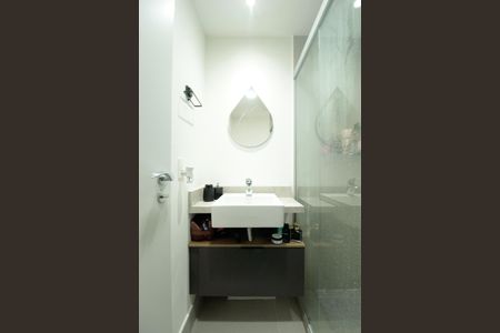 Studio para alugar com 30m², 1 quarto e sem vaga Studio para alugar com 30m², 1 quarto e sem vagaBanheiro