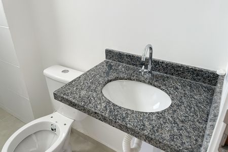 Apartamento para alugar com 49m², 2 quartos e 1 vaga Apartamento para alugar com 49m², 2 quartos e 1 vagaBanheiro