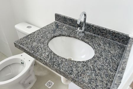 Apartamento para alugar com 49m², 2 quartos e 1 vaga Apartamento para alugar com 49m², 2 quartos e 1 vagaBanheiro