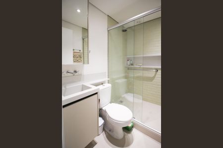 Apartamento à venda com 72m², 2 quartos e 1 vaga Apartamento à venda com 72m², 2 quartos e 1 vagaBanheiro da Suíte 1