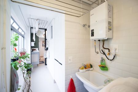 Apartamento à venda com 72m², 2 quartos e 1 vaga Apartamento à venda com 72m², 2 quartos e 1 vagaÁrea de Serviço