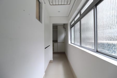 Apartamento à venda com 72m², 2 quartos e 1 vagaÁrea de Serviço