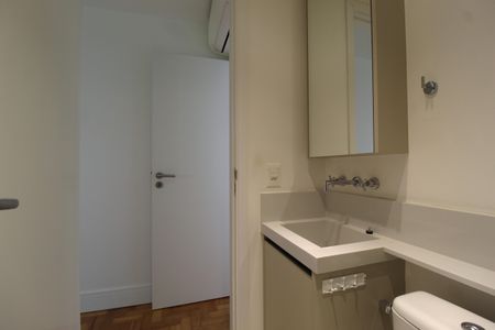 Apartamento à venda com 72m², 2 quartos e 1 vagaBanheiro da Suíte 2