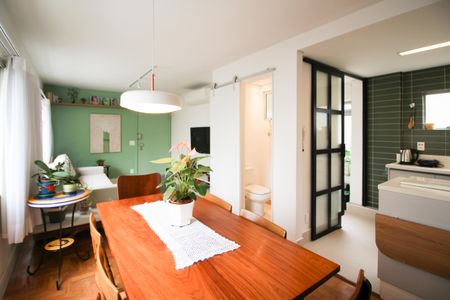 Sala de apartamento à venda com 2 quartos, 72m² em Itaim Bibi, São Paulo